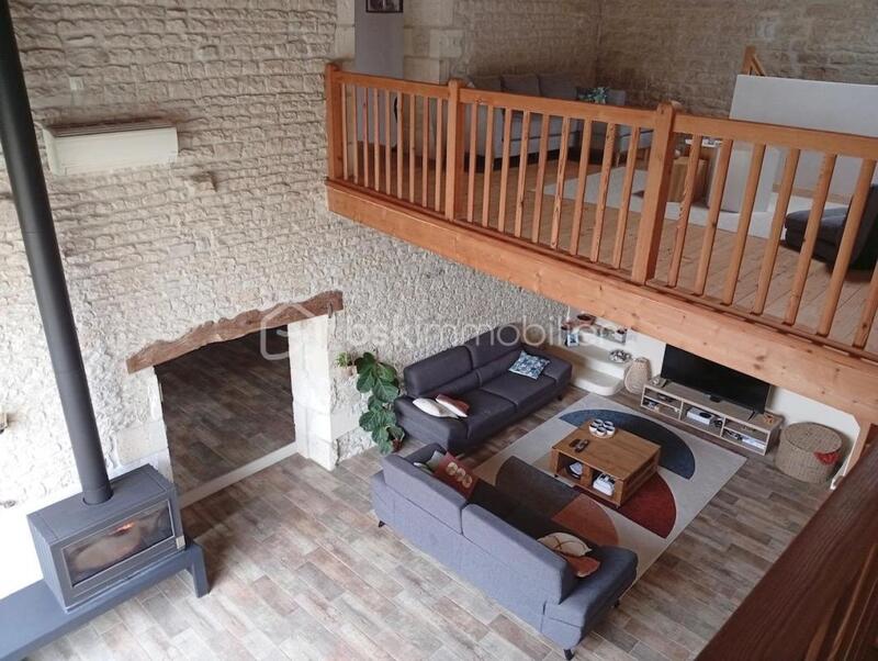 Maison en pierre - 217 m² - 8 pièces