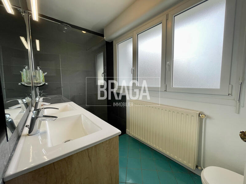 Maison - 85 m² - 6 pièces