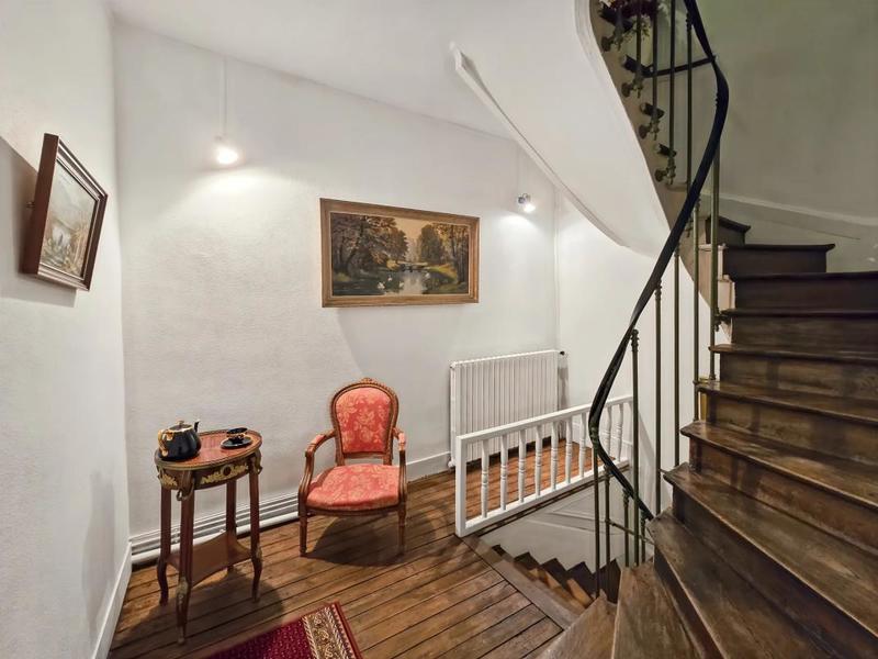 Maison - 172 m² - 8 pièces