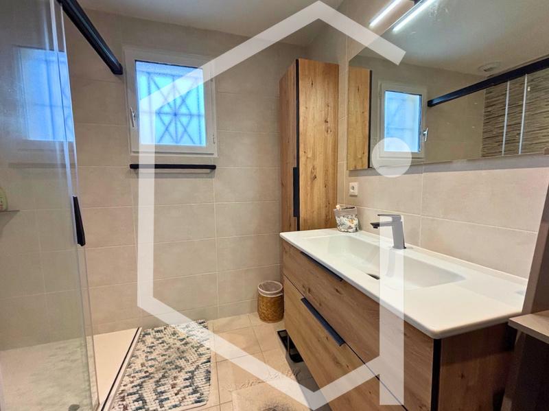 Maison - 107 m² - 5 pièces