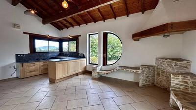 Maison - 106 m² - 4 pièces