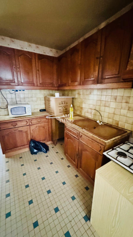 Maison - 216 m² - 10 pièces