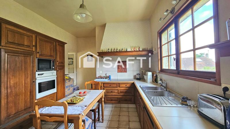 Maison - 182 m² - 8 pièces