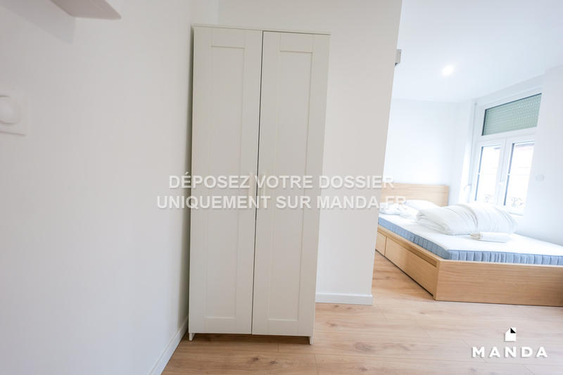Chambre - 14 m² - 7 pièces