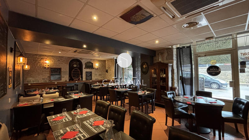 Local commercial - 117 m² - 4 pièces