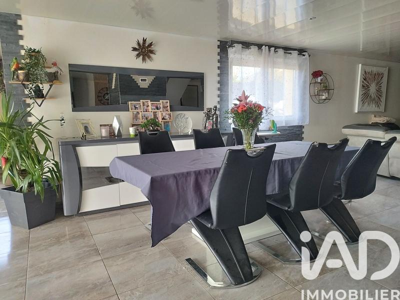 Maison - 197 m² - 6 pièces