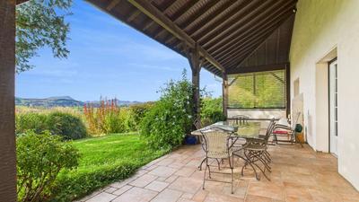 Maison - 199 m² - 6 pièces