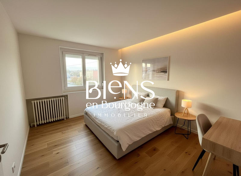 Maison - 85 m² - 5 pièces