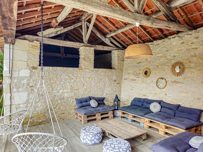 Propriété - 315 m² - 9 pièces