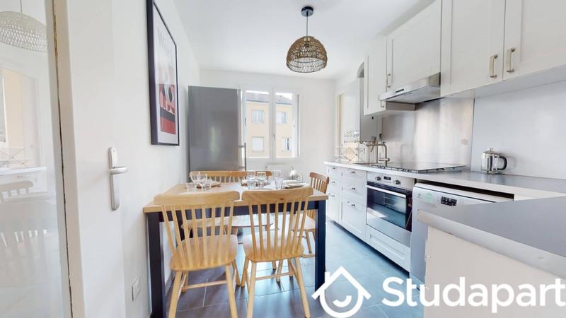 Chambre - 10 m² - 1 pièce