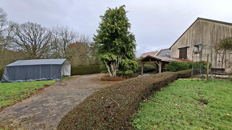 Maison traditionnelle - 170 m² - 8 pièces