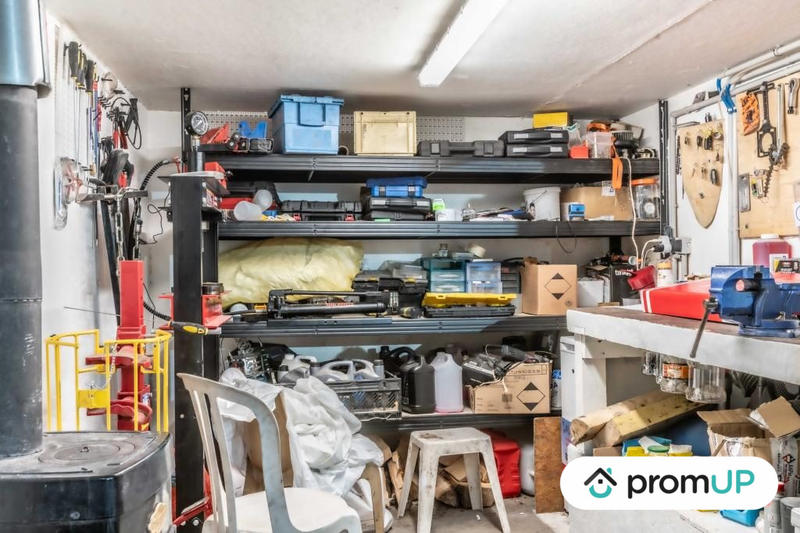 Parking / Garage - 50 m²