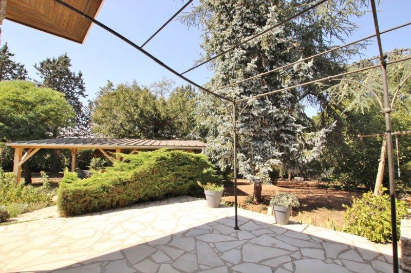 Maison - 230 m² - 8 pièces