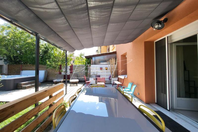 Maison - 103 m² - 5 pièces