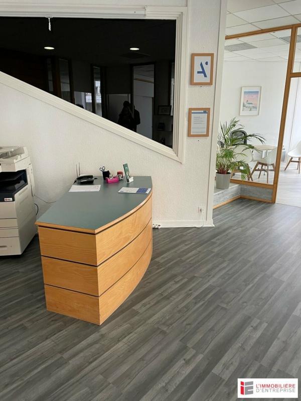 Local commercial - 109 m²