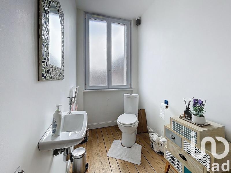 Maison - 240 m² - 9 pièces