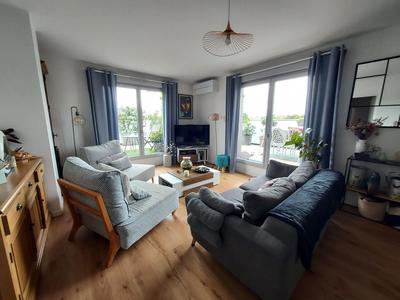 Appartement - 104 m² - 5 pièces