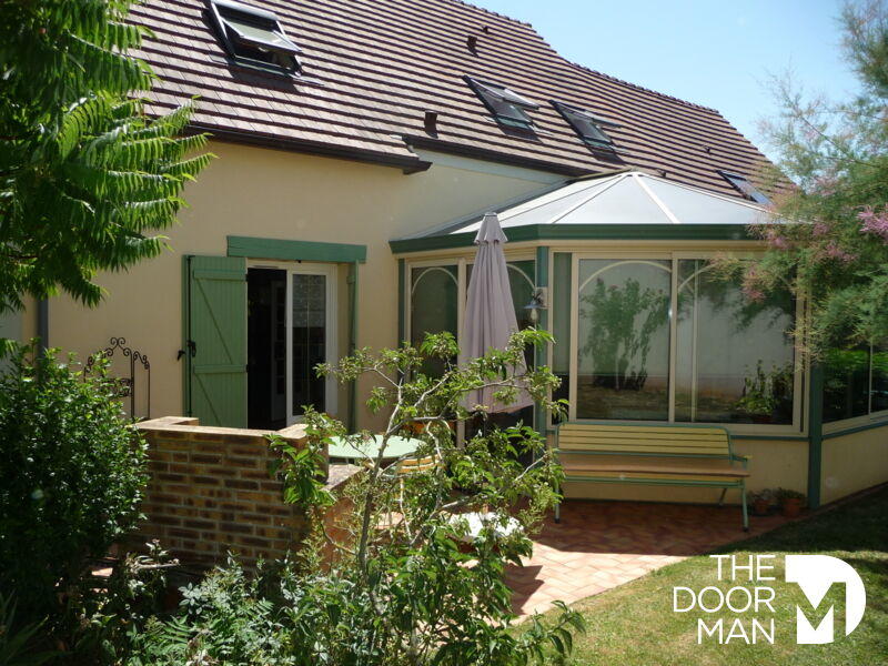 Demeure - 201 m² - 6 pièces