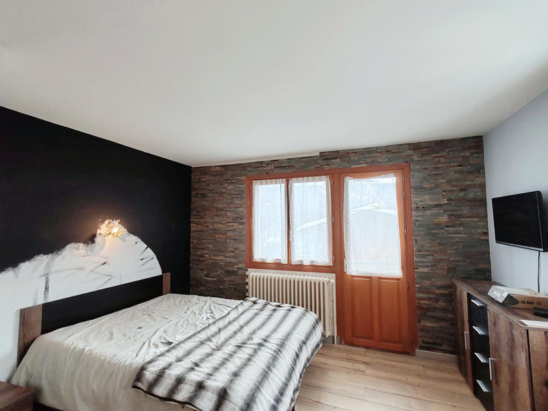 Maison - 234 m² - 4 pièces