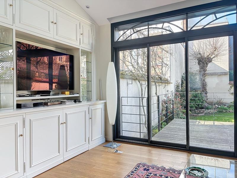 Maison bourgeoise - 334 m² - 13 pièces