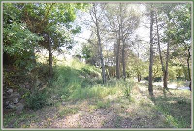 Terrain constructible - 1 557 m²