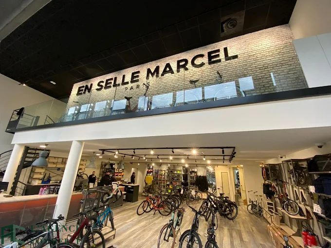 Fonds de commerce - Local commercial - 195 m²