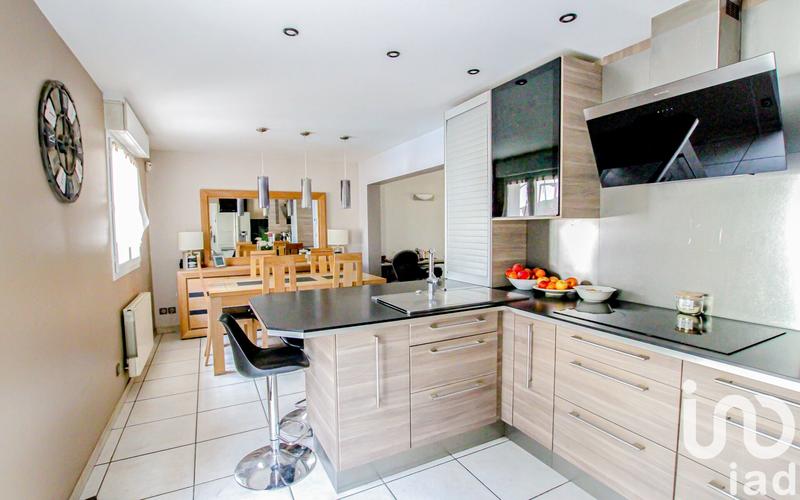 Maison - 140 m² - 6 pièces