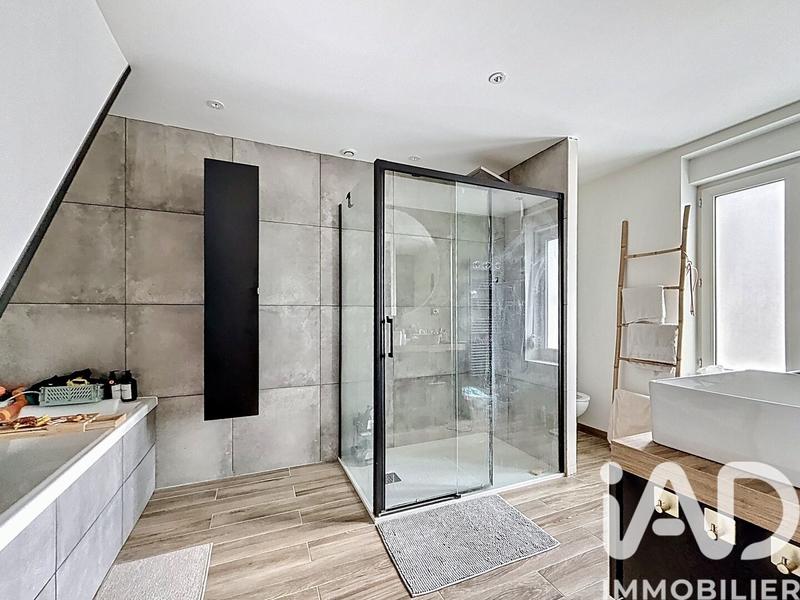 Maison - 80 m² - 4 pièces