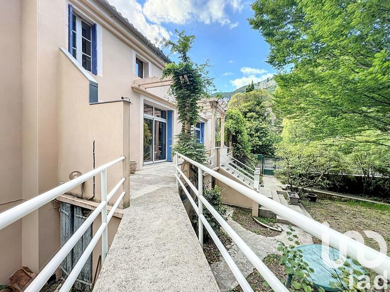 Maison de village - 216 m² - 10 pièces