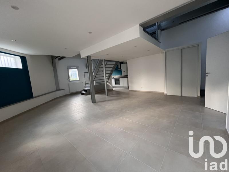 Appartement - 81 m² - 2 pièces