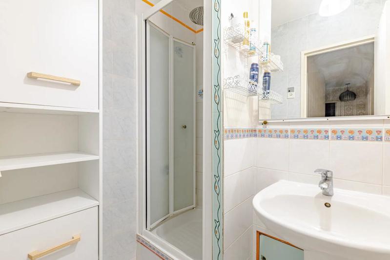 Appartement - 90 m² - 5 pièces