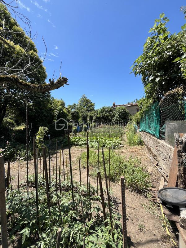 Maison - 185 m² - 8 pièces