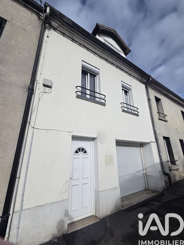 Maison - 90 m² - 5 pièces