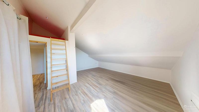 Maison - 140 m² - 7 pièces