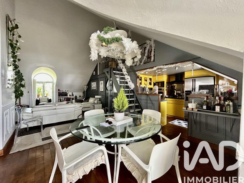 Appartement - 180 m² - 5 pièces