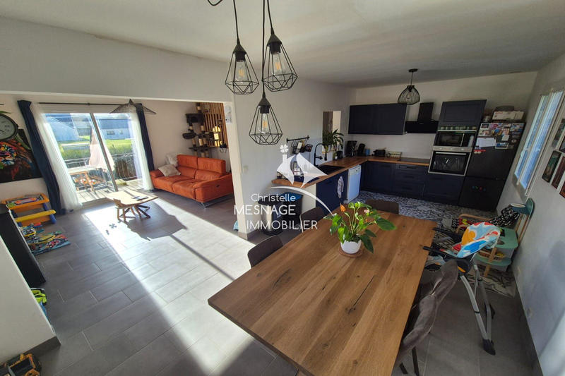 Maison - 140 m² - 6 pièces