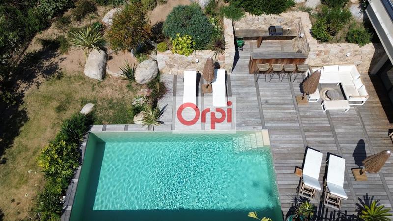 Maison - 163 m² - 5 pièces