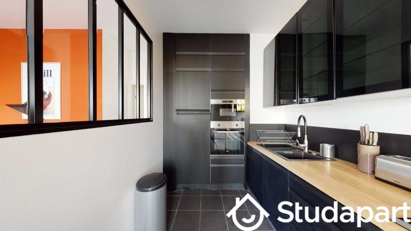 Chambre - 9 m² - 1 pièce