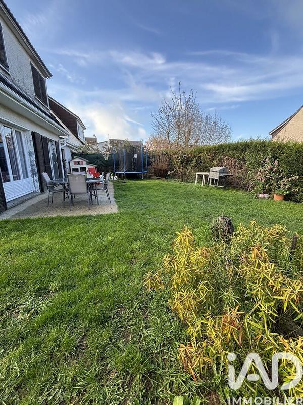 Maison - 90 m² - 5 pièces