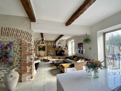 Maison de ville - 250 m² - 5 pièces