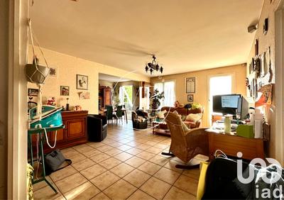 Appartement - 100 m² - 5 pièces