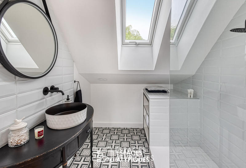 Maison - 164 m² - 8 pièces