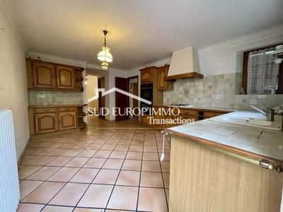 Maison - 165 m² - 6 pièces