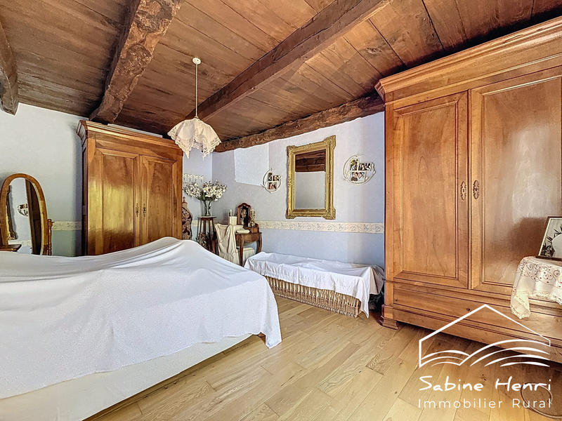 Maison ancienne - 105 m² - 4 pièces
