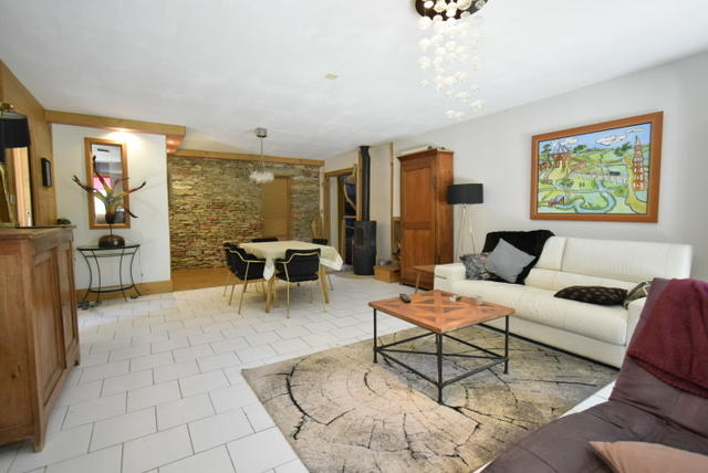 Maison - 180 m² - 6 pièces