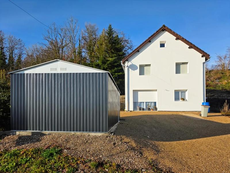 Maison - 152 m² - 8 pièces