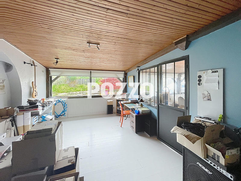 Maison - 218 m² - 7 pièces