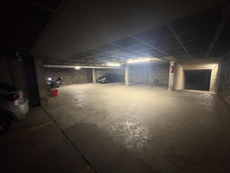 Parking / Garage - 12 m²