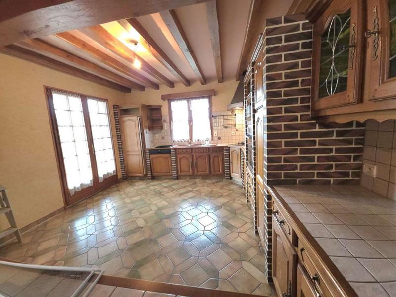 Maison - 204 m² - 9 pièces