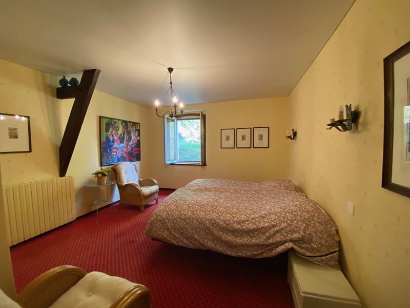 Maison - 267 m² - 8 pièces